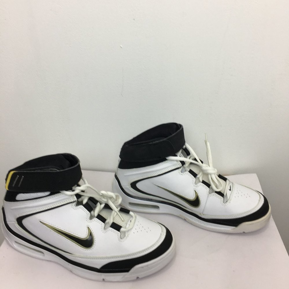Nike Air Elite Mens White Black Shoes  8.5